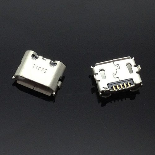 connettore-micro-usb-ricambio-controller-ps4 Connettore Micro USB metallico di ricambio per la riparazione della porta di ricarica interna del controller DualShock 4 PlayStation 4.