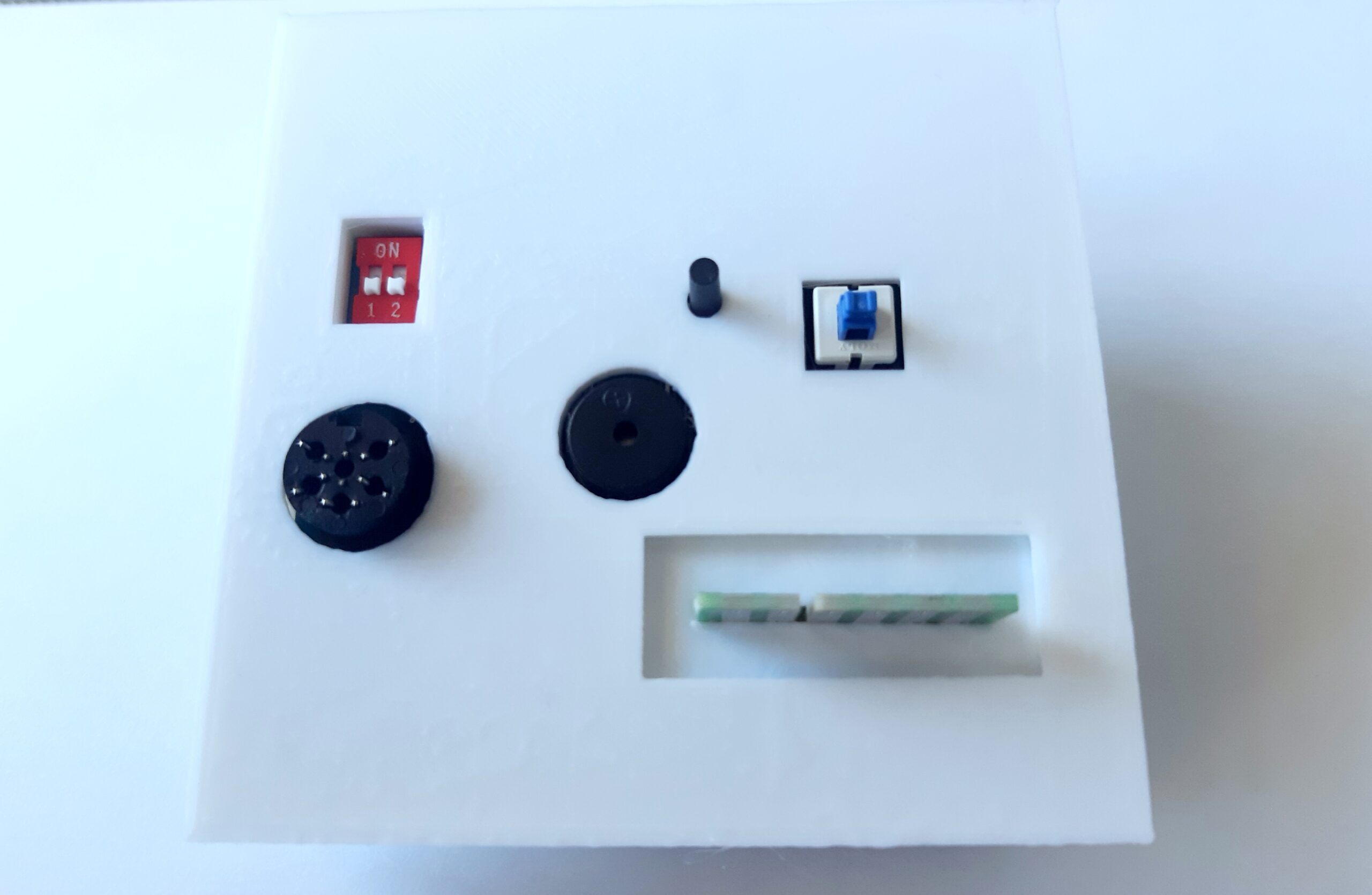 EMULATORE FLOPPY E TAPE SD COMMODORE 64 128 vic 20 16 plus4 SD2IEC TAPUINO (4)