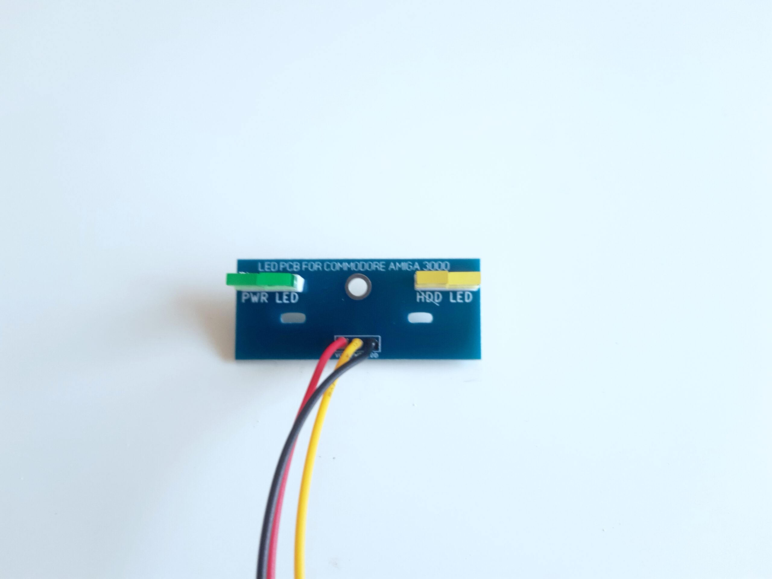 Commodore Amiga 3000 led pcb sostituzione alimentazione hard disk hdd cavetto